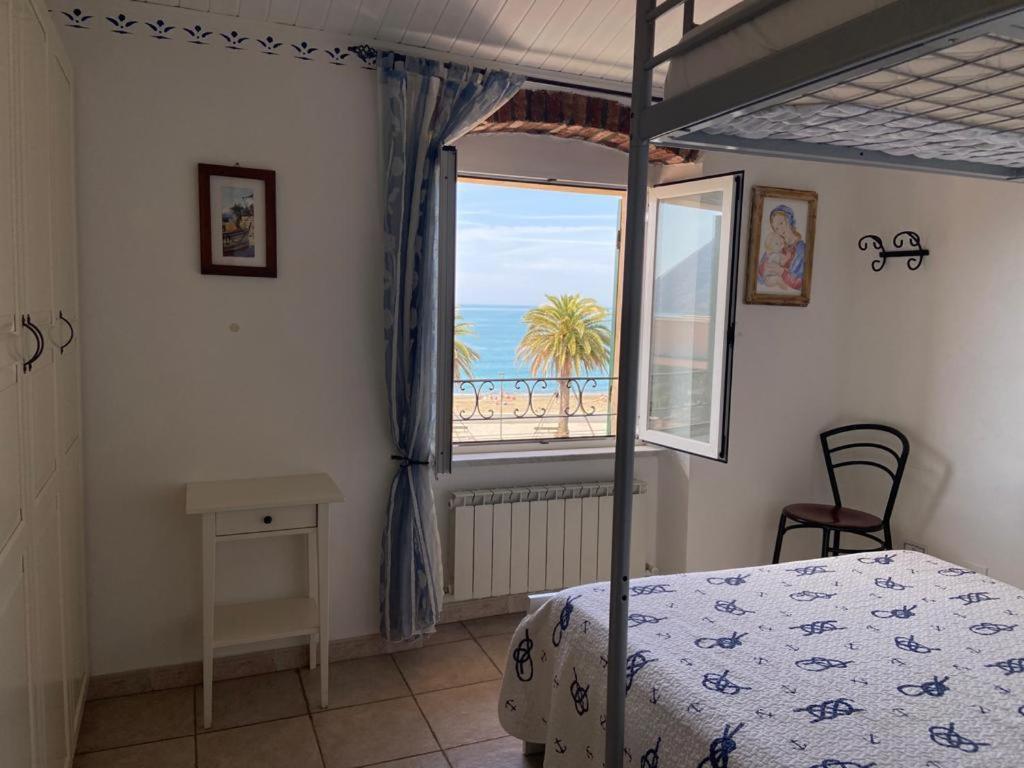 A Window To The Sea Apartment Рива Тригозо Екстериор снимка